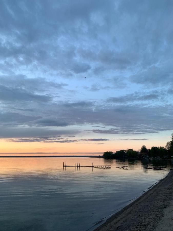 Uroczy Dom Nad Jeziorem Sniardwy Tuz Obok Plazy Nowe Guty Buitenkant foto